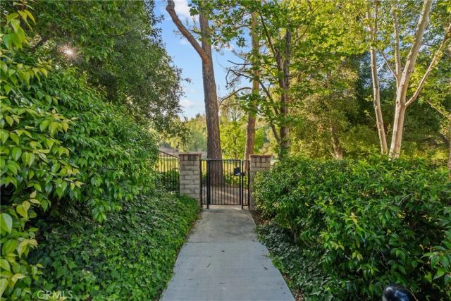 24029 Arroyo Park Drive 7, Valencia, CA 91355