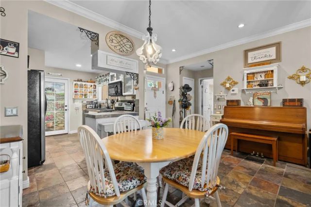 24029 Arroyo Park Drive 7, Valencia, CA 91355