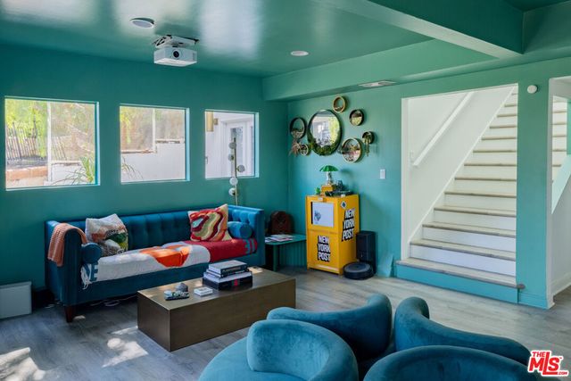 6835 Pacific View Drive, Los Angeles, CA 90068