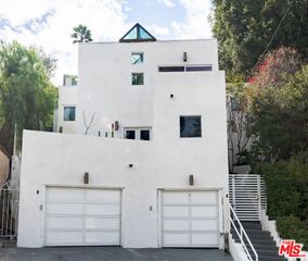 6835 Pacific View Drive, Los Angeles, CA 90068