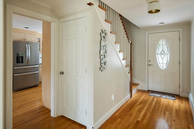 18 Saddle Ridge Rd, Dover, MA 02030