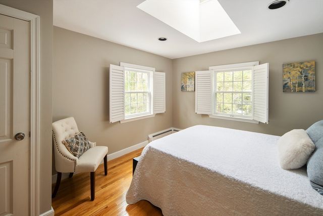 18 Saddle Ridge Rd, Dover, MA 02030