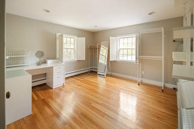 18 Saddle Ridge Rd, Dover, MA 02030