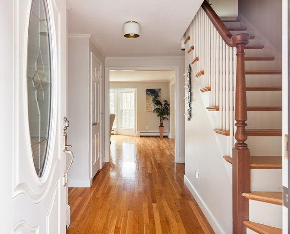 18 Saddle Ridge Rd, Dover, MA 02030