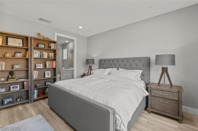 72 Crimson Cactus Avenue, Henderson, NV 89011