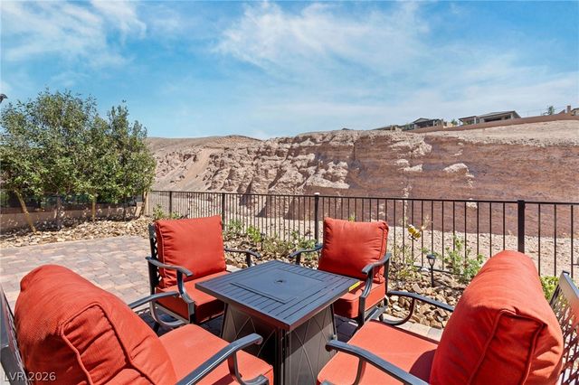 72 Crimson Cactus Avenue, Henderson, NV 89011