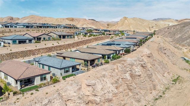 72 Crimson Cactus Avenue, Henderson, NV 89011