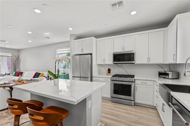 72 Crimson Cactus Avenue, Henderson, NV 89011