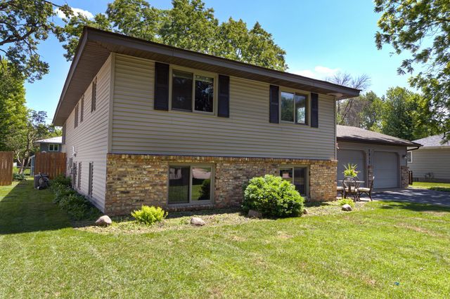 2912 9th Avenue, Anoka, MN 55303