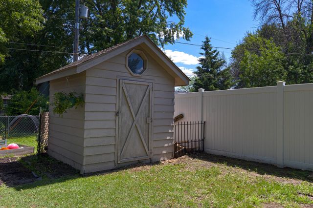 2912 9th Avenue, Anoka, MN 55303