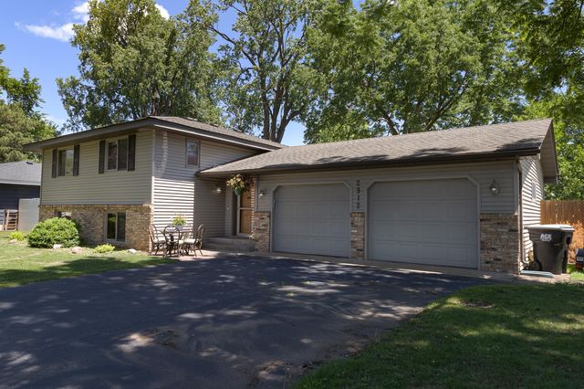 2912 9th Avenue, Anoka, MN 55303