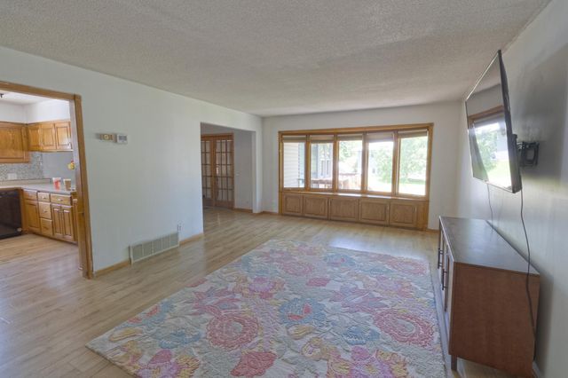 2912 9th Avenue, Anoka, MN 55303