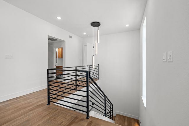 2323 N Carroll Avenue, Dallas, TX 75204