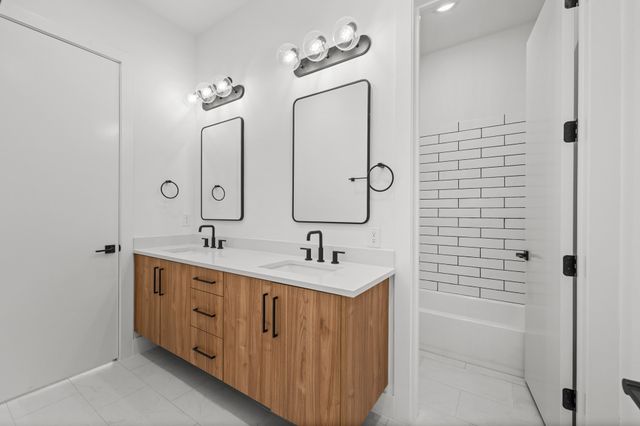 2323 N Carroll Avenue, Dallas, TX 75204