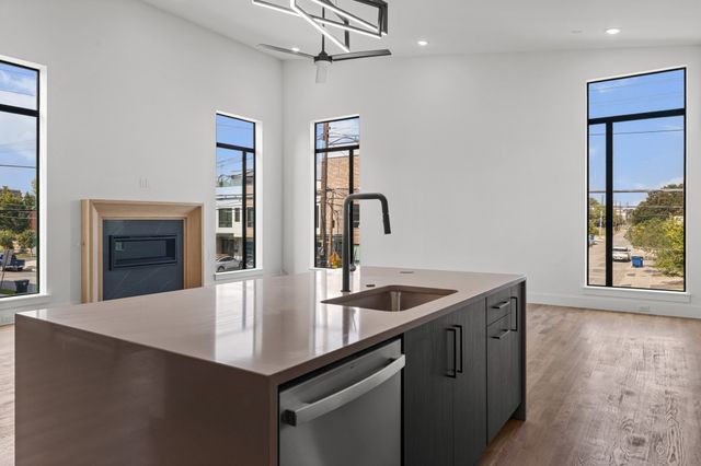 2323 N Carroll Avenue, Dallas, TX 75204