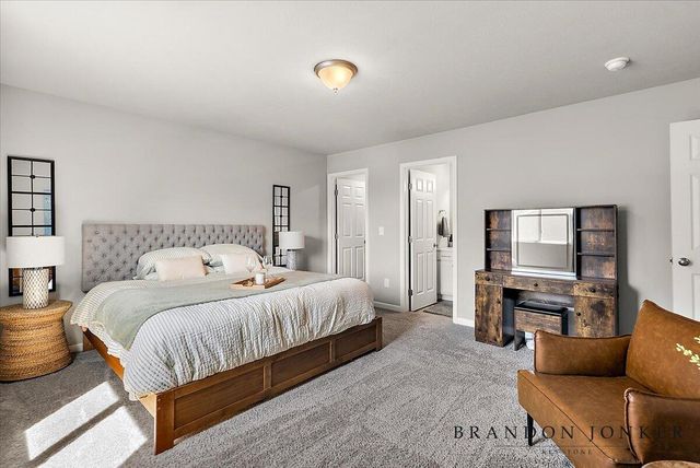 13748 Deer Creek Drive, South Haven, MI 49090