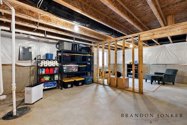 13748 Deer Creek Drive, South Haven, MI 49090