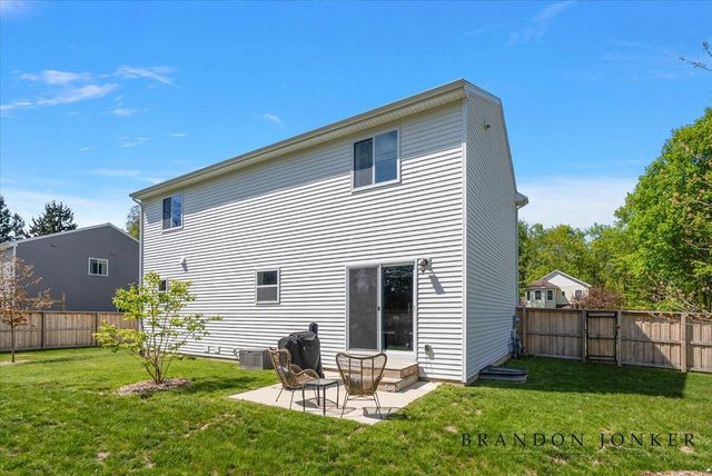 13748 Deer Creek Drive, South Haven, MI 49090