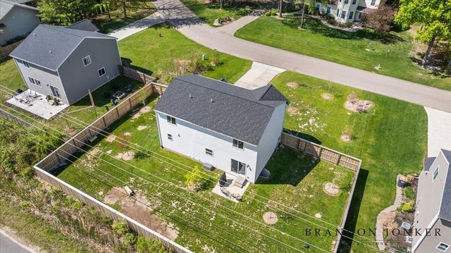 13748 Deer Creek Drive, South Haven, MI 49090