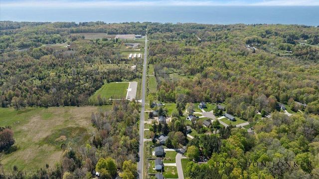 13748 Deer Creek Drive, South Haven, MI 49090