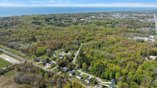 13748 Deer Creek Drive, South Haven, MI 49090