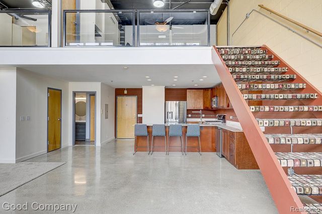 98 N Gratiot Avenue, Mt. Clemens, MI 48043