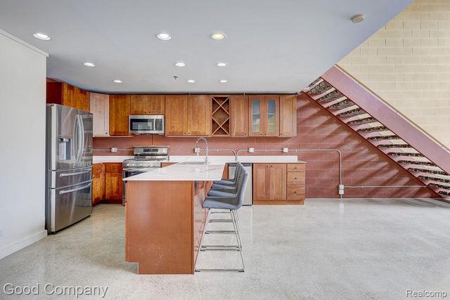 98 N Gratiot Avenue, Mt. Clemens, MI 48043