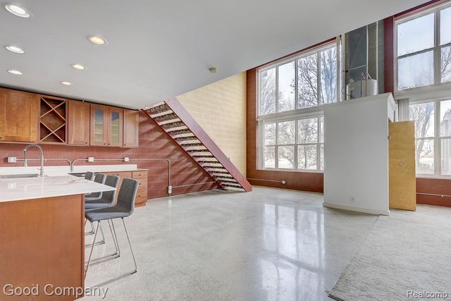 98 N Gratiot Avenue, Mt. Clemens, MI 48043