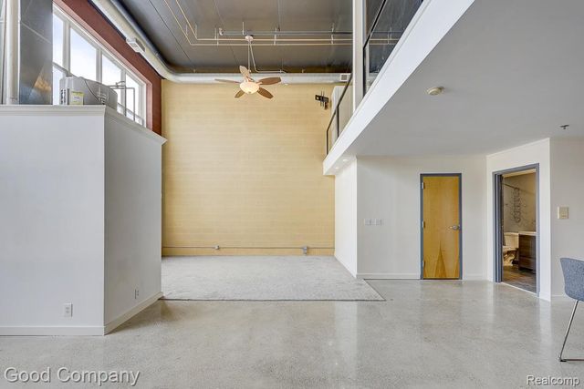 98 N Gratiot Avenue, Mt. Clemens, MI 48043