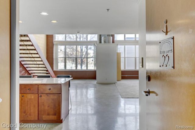 98 N Gratiot Avenue, Mt. Clemens, MI 48043