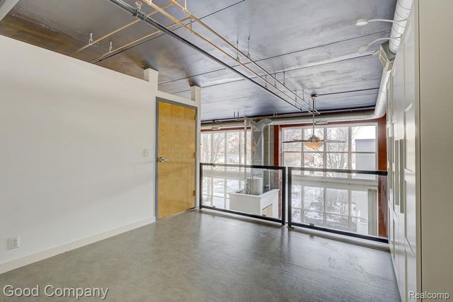 98 N Gratiot Avenue, Mt. Clemens, MI 48043