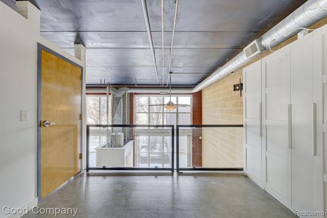 98 N Gratiot Avenue, Mt. Clemens, MI 48043