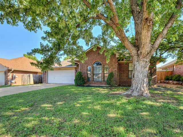 1621 Park View Place, Edmond, OK 73003