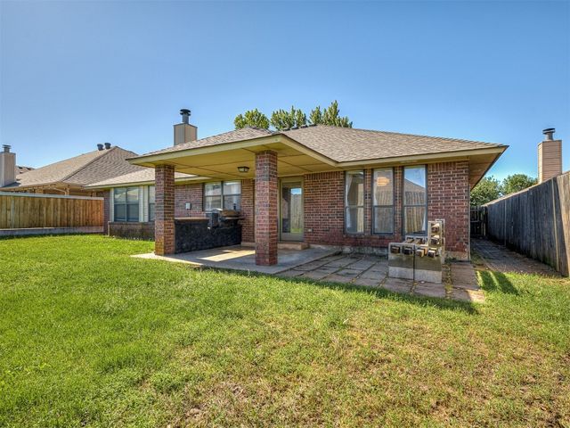 1621 Park View Place, Edmond, OK 73003