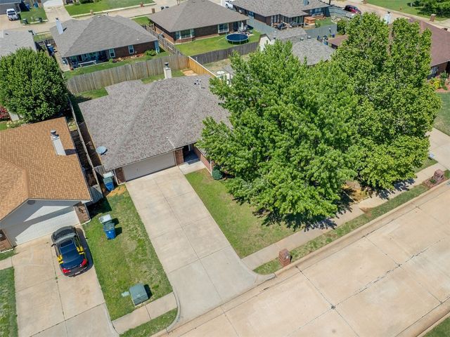 1621 Park View Place, Edmond, OK 73003