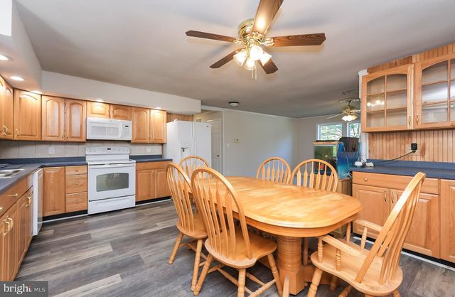 213 UNION ST, Fieldsboro, NJ 08505