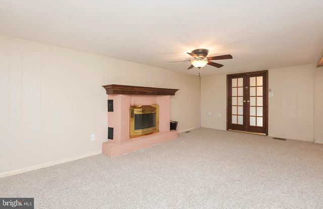 213 UNION ST, Fieldsboro, NJ 08505