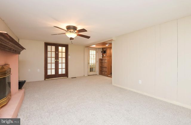 213 UNION ST, Fieldsboro, NJ 08505