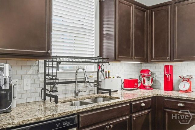 104 Annie Drive, Guyton, GA 31312