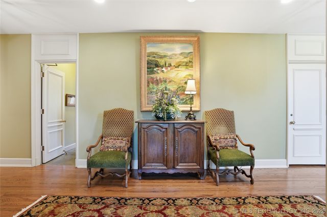 3132 COLUMBIA CIR Circle, Tulsa, OK 74105