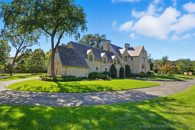 3132 COLUMBIA CIR Circle, Tulsa, OK 74105