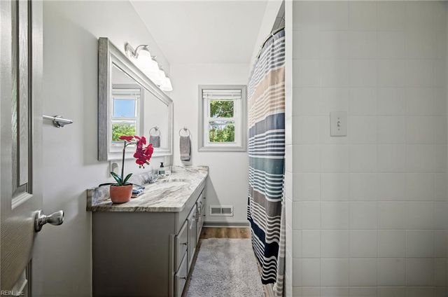 301 Waltz Farm DR, Williamsburg, VA 23185