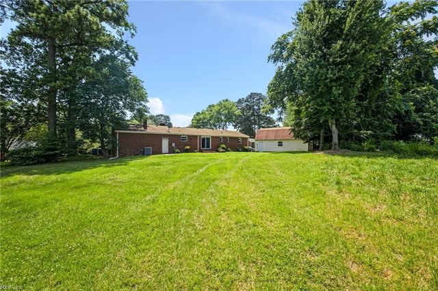 301 Waltz Farm DR, Williamsburg, VA 23185