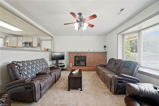 301 Waltz Farm DR, Williamsburg, VA 23185