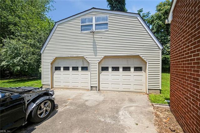 301 Waltz Farm DR, Williamsburg, VA 23185