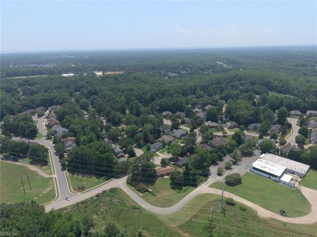 301 Waltz Farm DR, Williamsburg, VA 23185