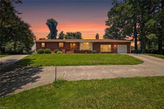 301 Waltz Farm DR, Williamsburg, VA 23185
