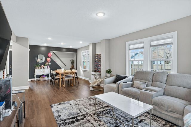 1794 Arlington Avenue E, Saint Paul, MN 55119