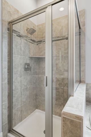 1581 Brockton Ln, Nashville, TN 37221