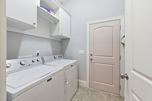 1581 Brockton Ln, Nashville, TN 37221